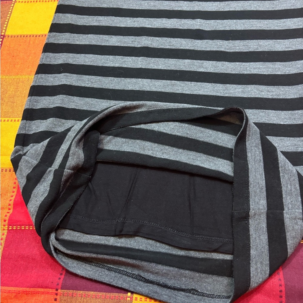 Black Grey Stripes Pencil skirt - Picture 7 of 9